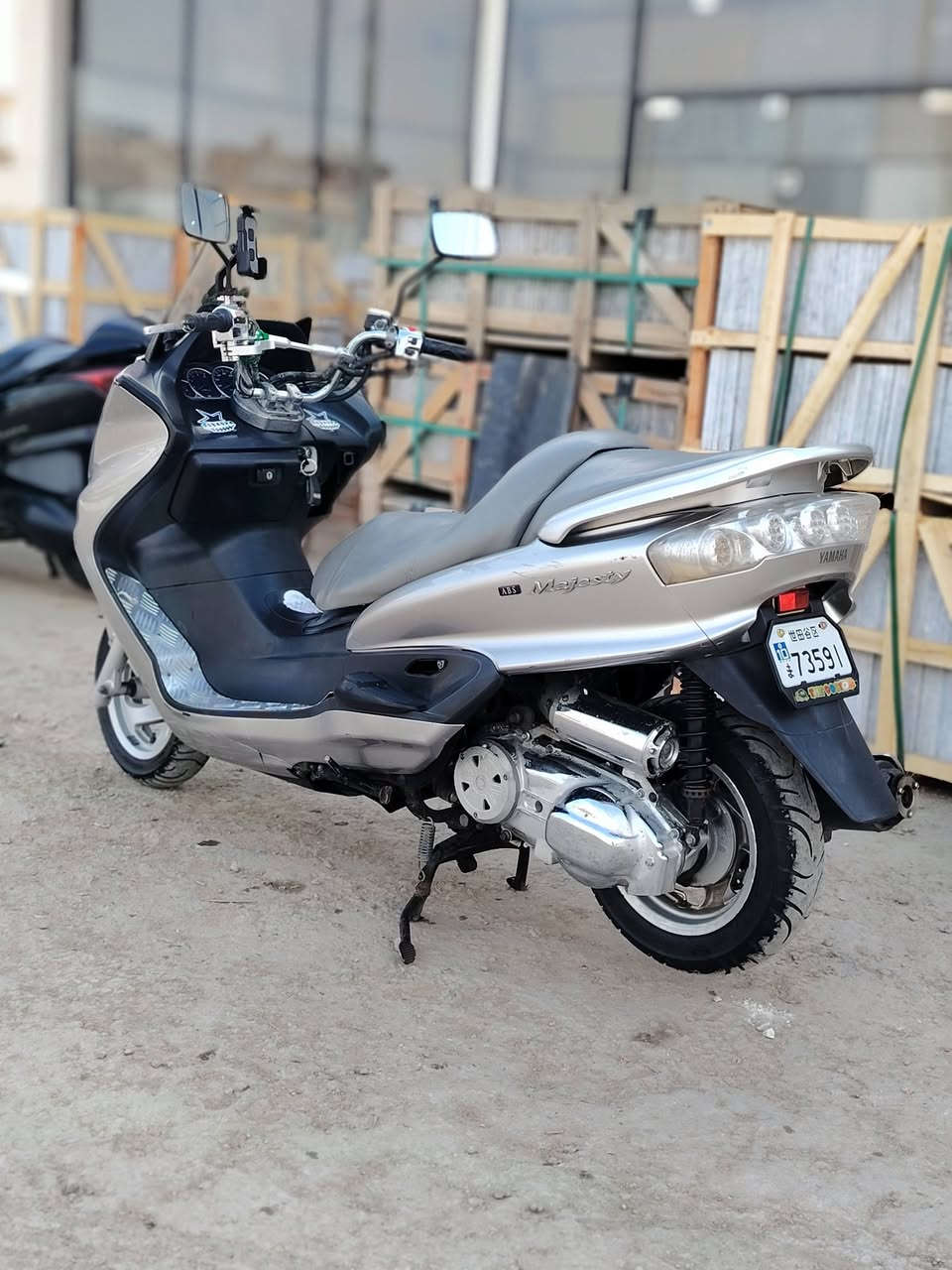 سلام عليكم دراجه ماجسته دبل رون الدراجه حلوه ومرتبه كفرات بلادي كله مختم الكهربايات كله شغاله زوج تواير جدد محرك الدراجه ما بي شي شلعه ومعدل فول خير من الله محرك 250 ناعم يخبل لا تنقص ولا تبخر كلوب جنطه ستان كهربائي الجناي يعرف مواصفاته الدراجه عليه ادامه كامله من كلجات من دبلات الدراجه حلوه وما متعوبه احله من الصوره ملاحضه الدراجه بدون أوراق اكاتبك بس سعر الدراجه 650 وبيه مجال *********** مكاني كربلاء خابرني وبخدمتك
