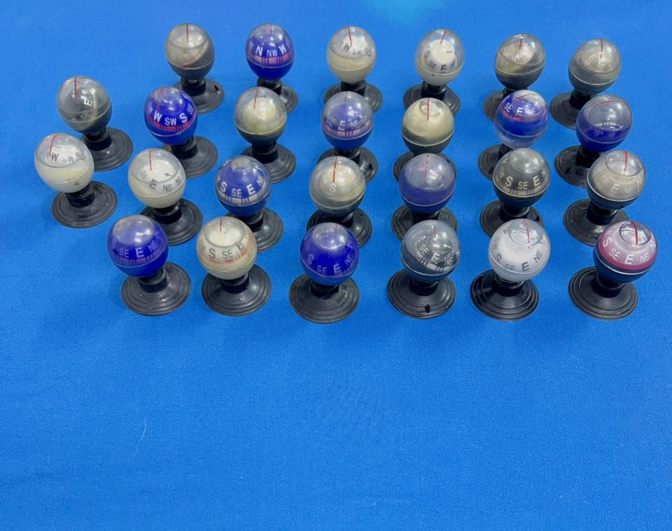 السلام  عليكم البيع  بوصلات  تايوان 🇹🇼 عدد31

                         مكاني حريه 

                      ***********
