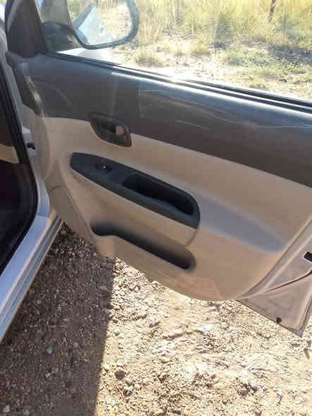 السلام عليكم اكسنت موديل 2010 خليجي رقم بغداد كير صدر امامي خلفي جديد محرك بي سوط خفيف تخم تايرات جديد/ 80/ ***********
