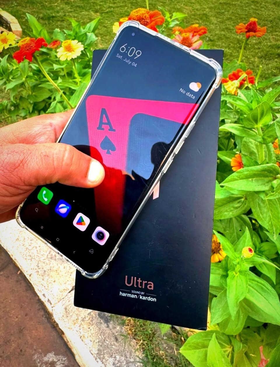 Xaomi 11 Ultra  العملاق
2 Sim انكليزي 

رام 12 ذاكره 256

نظافه 💯 يشبه الجديد

تصوير فيديو 8k مشبع الوان 🔥

وزن الهاتف 234 g

سعر 420 قفل

***********  دهوك
