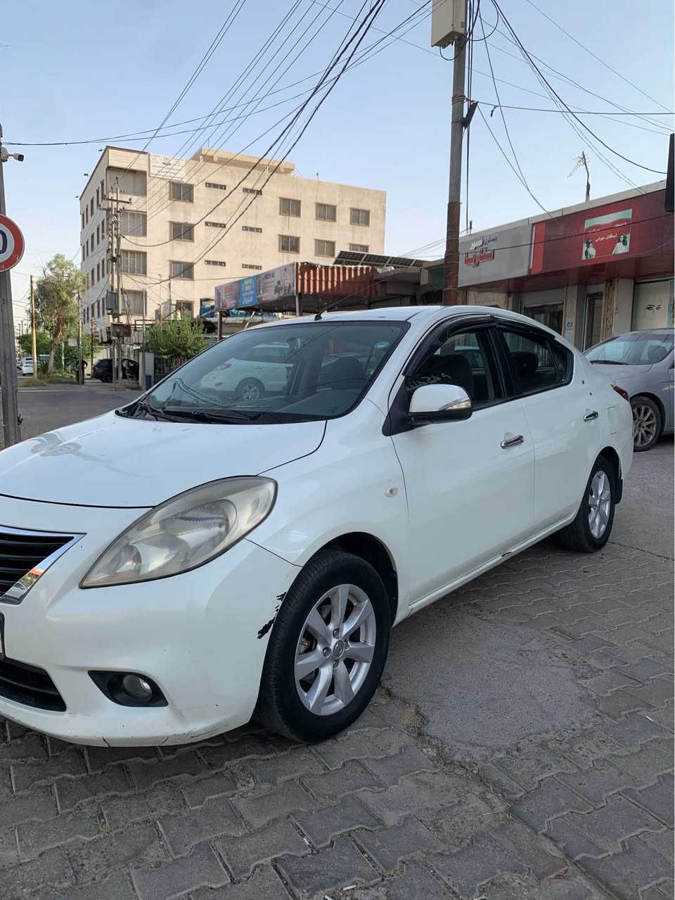 ▪️Nissan sunny 2012 ▪️
▪️شاشة ئایباد ، کامیرا ، دبل گێچ ▪️
▪️تەبرید مەرکەزی ، سوکان ڤۆلیۆم ▪️
▪️٤ جام کارەبا ، ویل کەپ ▪️
▪️پێشی کەپسە ، بێ ئێڕباگ ▪️
▪️سندوق سبوغ ، تەعدیلی کەمەک هەیە ▪️
▪️جەمپێکی پشتی هەیە ▪️
▪️گێڕ و مەکینە و تەبرید بەشەرت ▪️
▪️رەقەم و سەنەوی نوێیە ▪️

▪️نرخ ( ٧٩ $ ).  ▪️ أربيل, العراق


**إذا كنت صاحب هذا الإعلان وتريد حذفه لأي سبب، رجاءا أرسل رسالة إلى الدعم الفني**