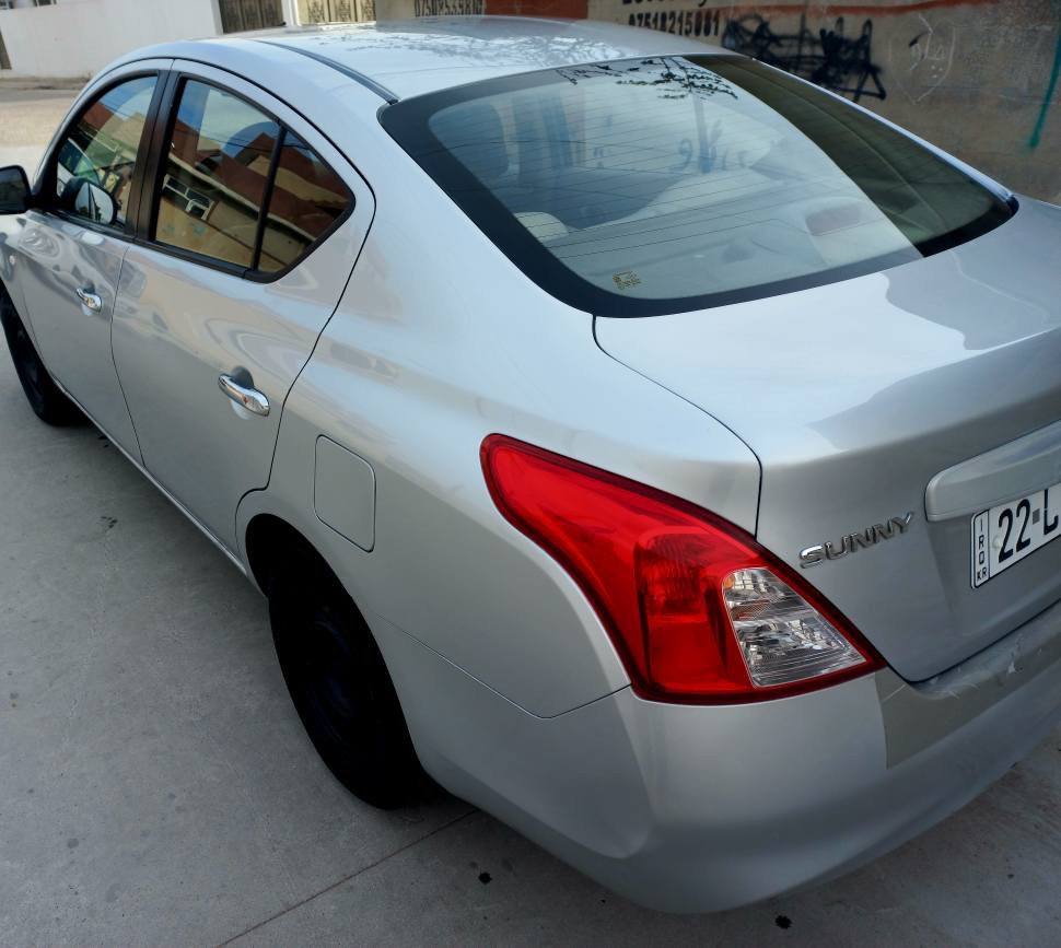 نیسان صني 2014 سیارة حلوه بدون ضرب بدون فتح ولا برغي سیاره جان جلح اني صبغته بیدي 
دفتر بنزین موجود
مكان سیاره كركوك 
85 وبي مجال 
*********** 
*********** كركوك, العراق
