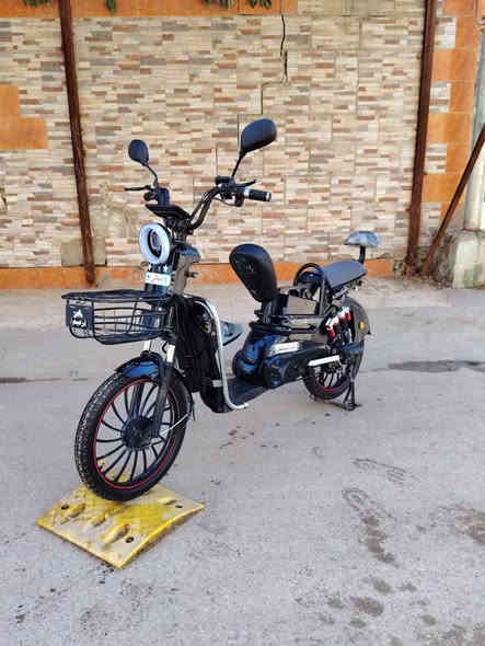 السلام عليكم باسكي شحن للبيع موديل 25 البايسكل الجديد صار لي ثلاثه اشهر من اخذته من  البايسكل خمس بطاريات  اكلهن جدد العنوان بعقوبه فلكه نهودا المفرق الرقم الهاتف *********** الاتصال بهذا الرقم اهلا وسهلا
