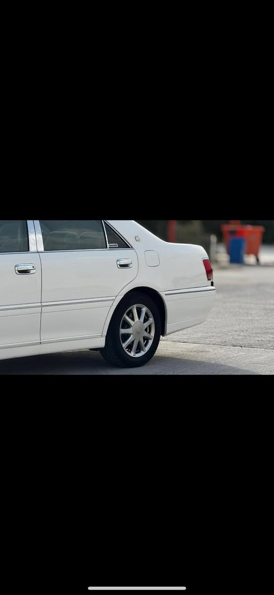 تويوتا كراون ملكه 
رقم بابل  قرار 48 تسجيل جديد مشروع وطني سنويه ستوه طالع رقم انكليزي بأسمي ثاني يوم اداورلك
تحوير نجف فوك وجوه (عارف العيساوي ) السيارة 4 دكم فول
مكينه ديفور الجبير شاصي 175
كراسي 4 كهرباء
اريل امامي  
لايت كرستال بلادي 
ويل كب نجمه نفطي اصلي مامصبوغ +تايرات جدد 
برده خلفيه 
نضام TRC +VSC مانع انزلاق 
استيرن كهرباء +تحكم استيرن اوامر صوتيه 
كروز  قفل سرعه 
مري شفط +هيتر
سيدي جنجر 6 اقراض  
نضام صوتي استريو  +دمام خلفي +بلاتوث
تلفزين + خرايط ملاحه 
دخل بيجي مخمل
دركه صاج اصليه
تحكم جام اوتو 
السياره جديده كارتون حداديه ستوني مسويه +مشط اباچي زيور باتري جديد  تخم تايرات جدد ما معتازه برغي 
 تبريد  ثلج وتدفئة 
مكان السيارة النجف الاشرف
للاستفسار *********** 

السعر 175 وبيهة مجال بسيط
