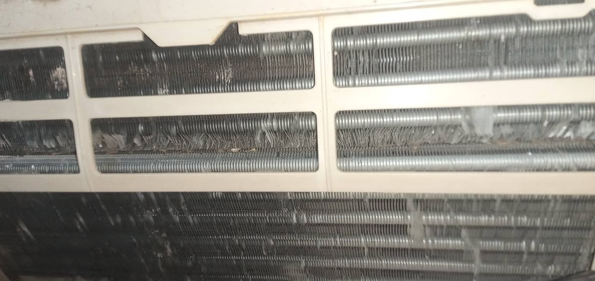 سبلت للبيع بواري مابيه سعر ٣٠٠نضيف ***********
