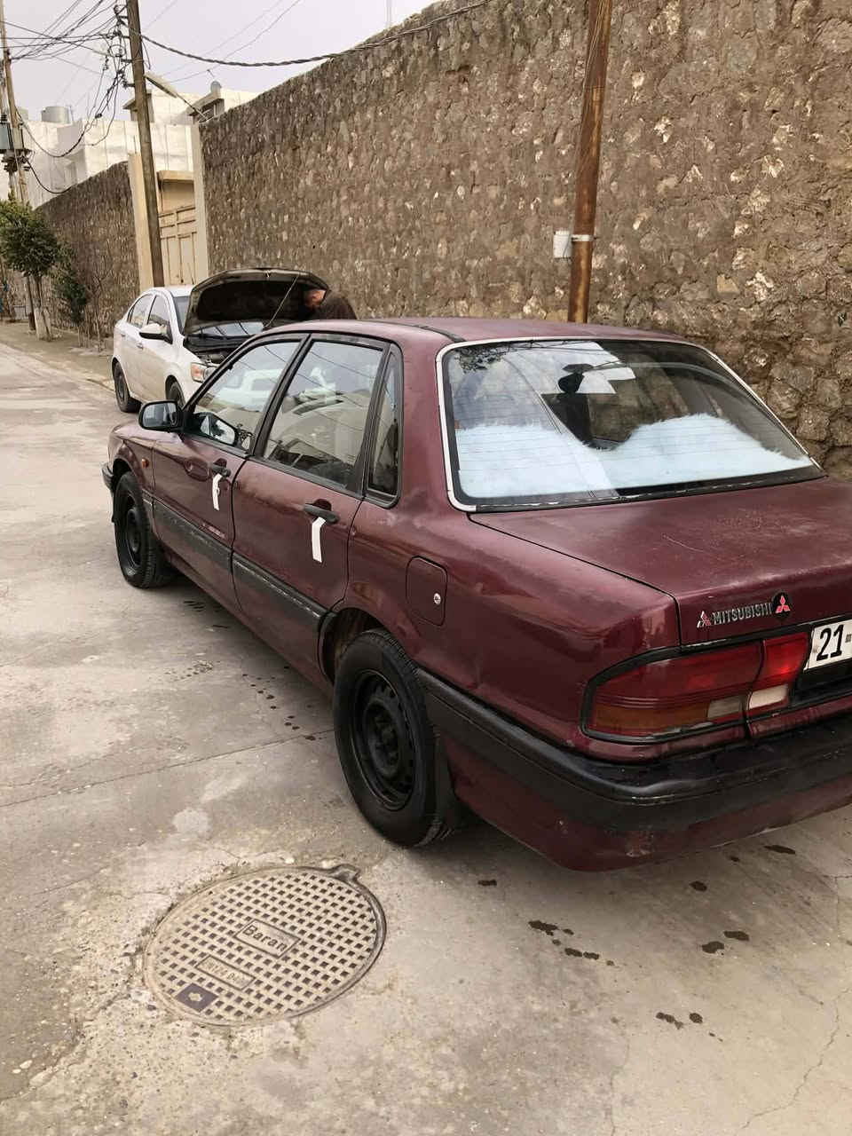 كلنت موديل 91 كير اوتوماتيك رقم سليمانيه كير محرك بشرط تحويل وغرامات وكص بشرط وعنده بطاقه بنزين صبغ بلادي باقي كله عل شركة مكان سياره كركوك *********** وعل واتساب
