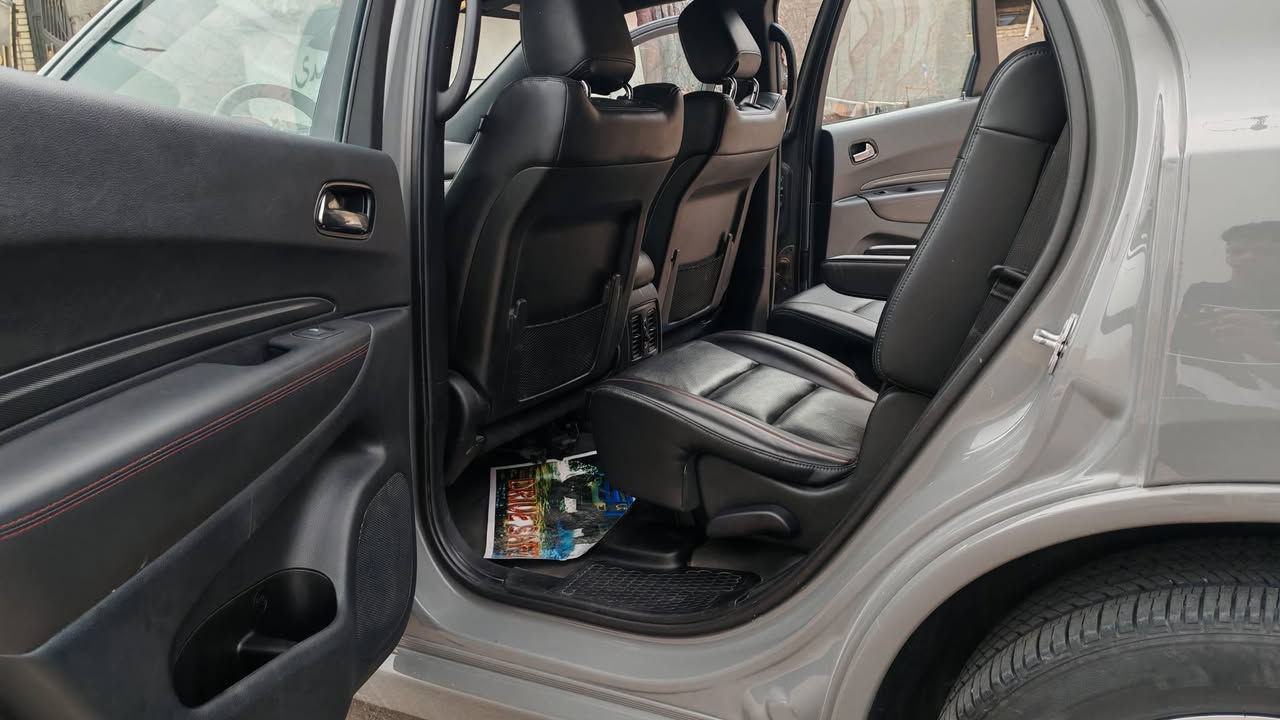 السلام عليكم
اخوان حار ومكسب ورخيص..... مستعجل للبيع عندي ضرف خاص
دورنكو 25 سمنتي ما راح اذكر مواصفات اليعرف اي نقطة بالدورنكو ما بيه ينزل عشر أوراق علمآ السيارة تحويل بأسمي شوكت ما يعجبك السعر 325 يعني ثلاث شدات وخمسه وعشرين ورقة وبيه مجال ثلاث قطع أماميه تبديل بدون حادث نهائي واكو ملاحظات بسيطة بالگصه مال القمارة وبارد على وضعة بالباب خلف الصدر موضح بالصور مكاني كربلاء للاستفسار أكثر ***********
***********
