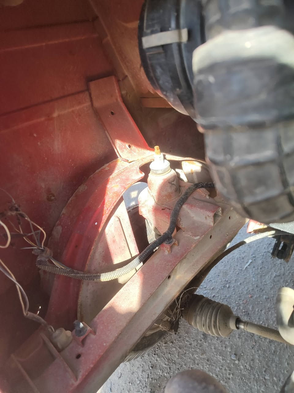 السلام عليكم تكتك مديل 18 رقم وسنويه  بسمي مكينه خري من الله لا تنقص ولا تبخير مصبوغه جماليه لا ضربه ولا معجون العنوان الحسينية مال راشديه رقم ***********
