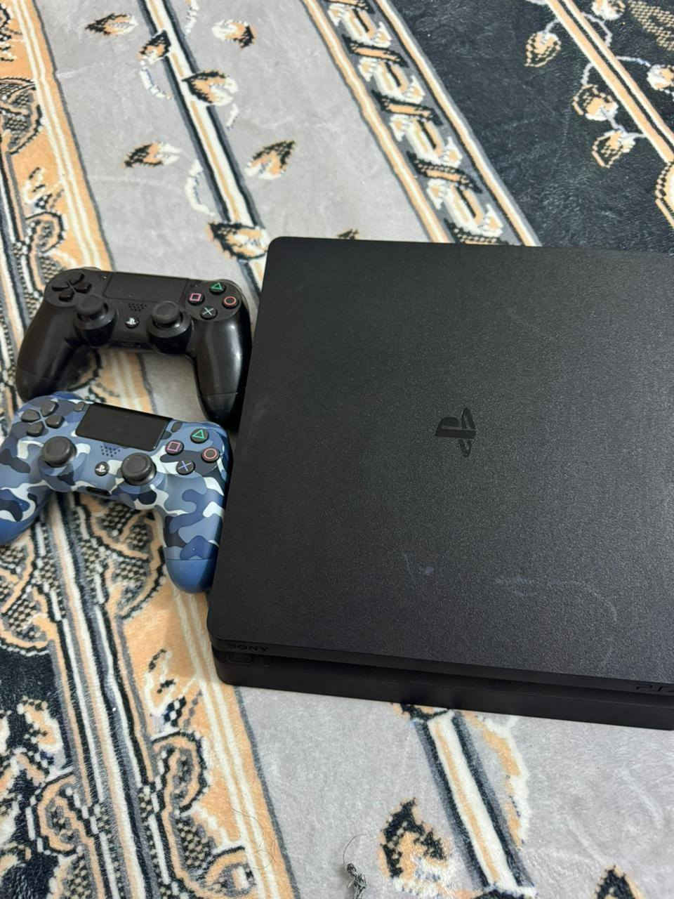 اسلام عليكم ابلي فور اسلم مهكر ذاكره واحد تيره مع
تقريبن بي 12 لعبه  بي يدات 3 السعر 325 الف مكان بغداد الحسينيه شراي اتصل ***********
