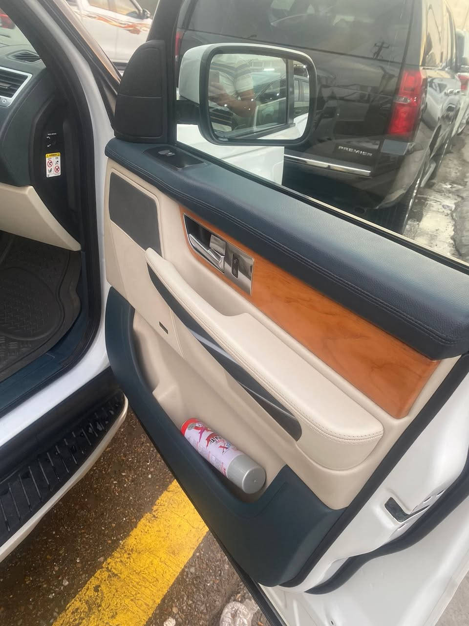 السلام عليكم سياره جديده واستخدام شخصي طك كارتون
موديل ١٢ خليجيه كفاله من الصبغ بس دعاميه فقط ماشيه ١٤٠ حقيقي مكينه عاديه موسوبر مكينه كير حداديه تخم تاير كفاله حساس جنطه كهرباء ٤بصمات فتحه فول وجاهزه جديده معنه الكلمه  رقم بغداد بسمي تحويل مباشر 
عنوان السياره زيونه 
***********
