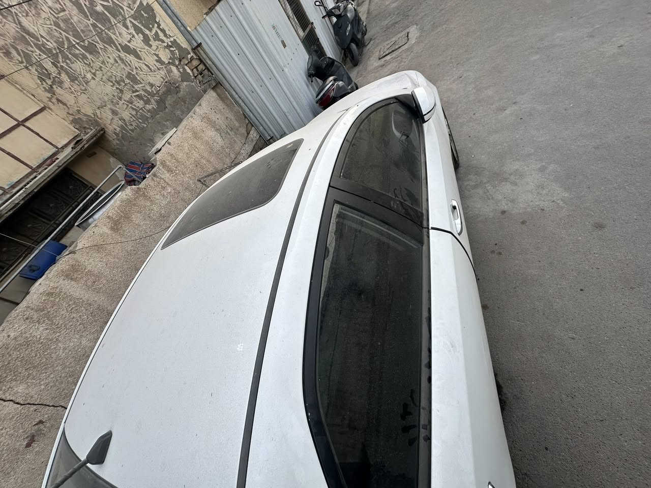 سلام عليكم اخوان
سيارة سيراتو خليجي 2013 
ماشية حاليا 128 الف و قابلة للزيادة 
سيارة : بصمة 
تحكم ستيرن 
فتحة 
حساسات خلفيه
مرايا شفط
سيارة نظيفة ماا بيه اي ضربة 
فقط هناك خدوش بسيطة

سعر سيارة 107 
مكانها بغداد / حي الحسين 
للتواصل ع رقم الهاتف
***********
***********
