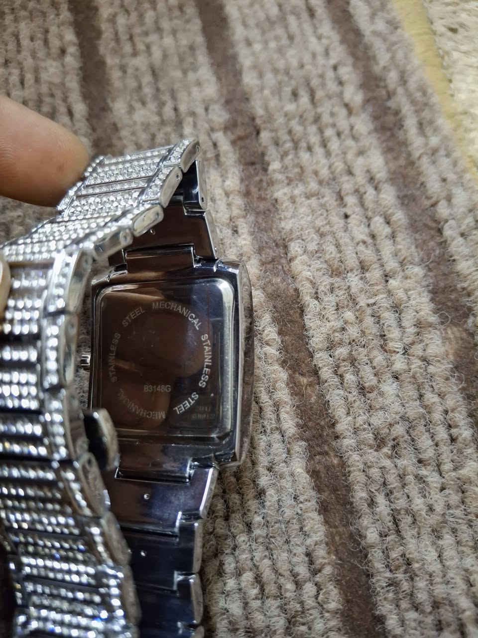 ساعة مختومة فول الفول اعلى سعر ابيع وبلعافيه


**إذا كنت صاحب هذا الإعلان وتريد حذفه لأي سبب، رجاءا أرسل رسالة إلى الدعم الفني**