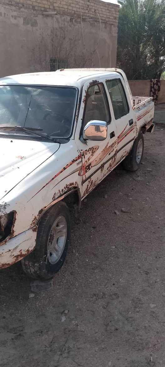 سلام عليكم سياره بيكم دبل قماره صيني مديل 2007دير سعر 10وبيها مجال سياره مالي علاقه بيها بيعها جوم حديد رقم  اسود منفيس عنوان مشخاب ناحية القادسيه يحب ستفسار هاذا رقمي ***********
