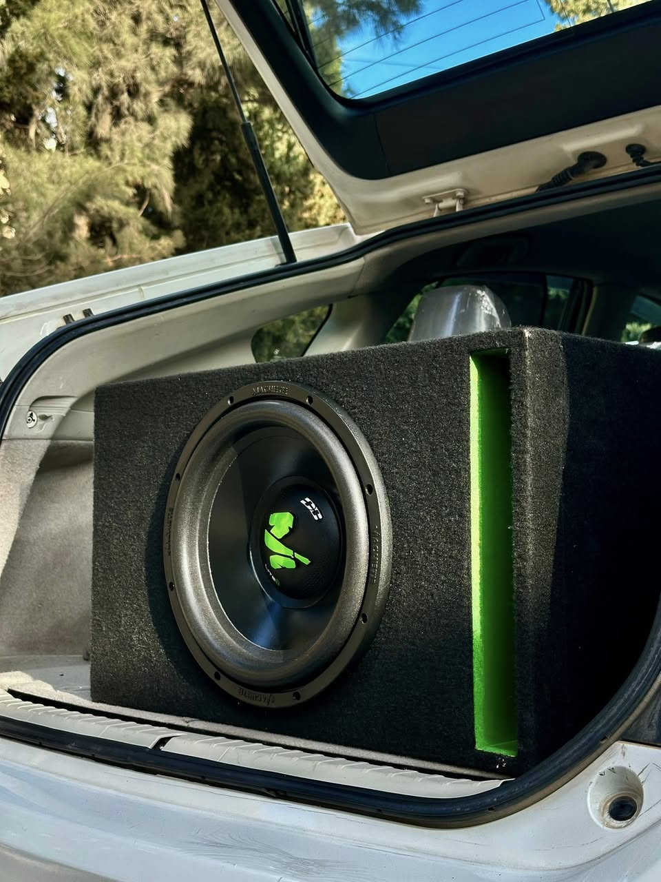 (((Subwoofer DB💚)))
صب وفور (((💚DB )))

وضع فوق الممتاز جديد ((استخدام أسبوع فقط ))

مافي داعي نشرح عنو ركب وسمع صوت 🔈

موصفات :

((500 ))ارمس 

12 إنش

  4+4 دبل 

صب زلزال بكل معنى الكلمه 

صندوقو الأصلي مش ملعوب فيه نهائي 

قابل للفحص بأي مكان 

للبيع ((((ب60 د🔥)))) 

متواجد خدمه توصيل 🚚 

 رقم 0799029421 

الموقع 📍اربد إشاره النسيم


**إذا كنت صاحب هذا الإعلان وتريد حذفه لأي سبب، رجاءا أرسل رسالة إلى الدعم الفني**