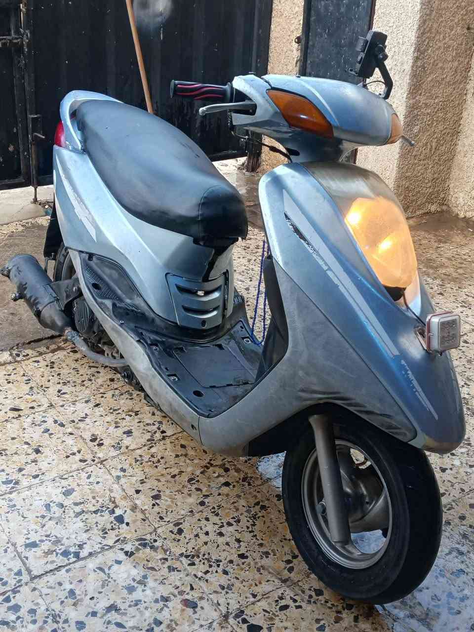 سلام عليكم دراجه بريز (مفتوحه) مابيه اي نقص كفرات اصلي كله اصلي ختم واحد السعر 550 بيه مجال حك الجيه
***********
