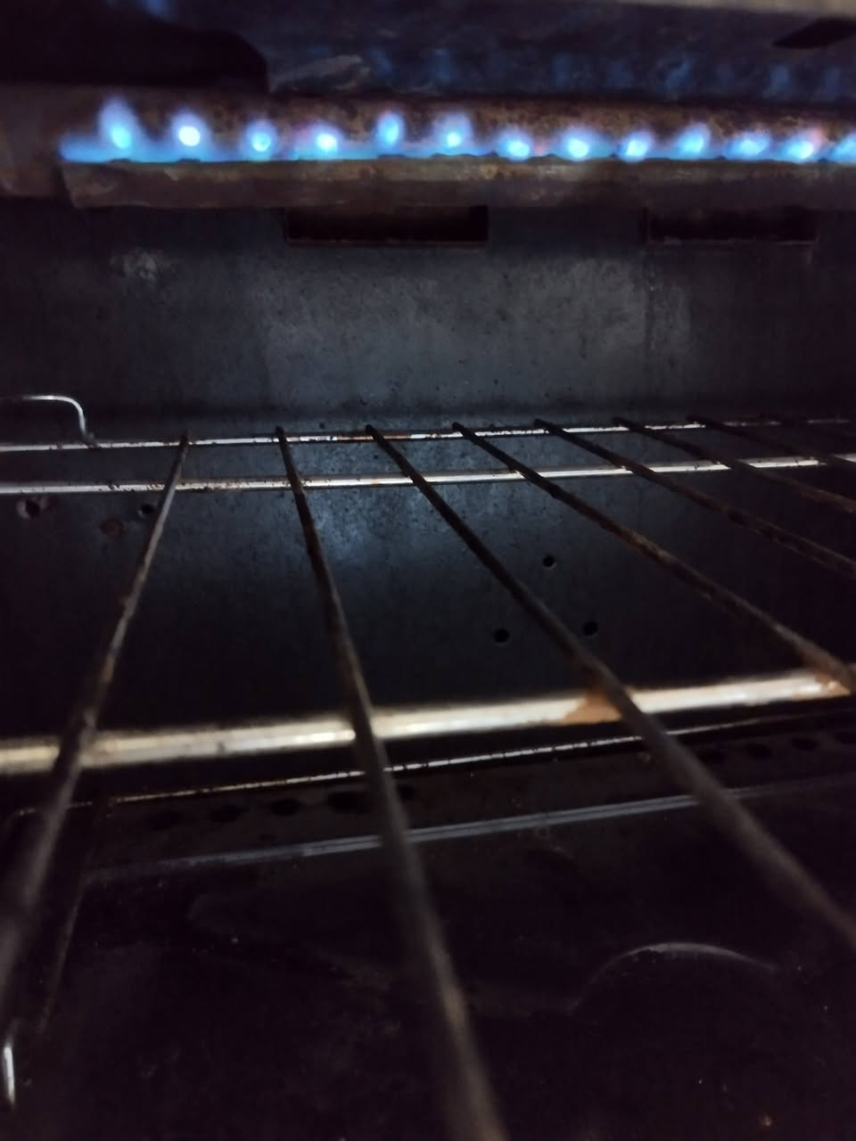 طباخ خمس عيون فش مصري
شقال خمس عيون والفرن
السعر ١٥٠ الف دينار
ابو الخصيب *********** وت ساب
