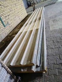 متاح سندوج ٣قطع كل قطعه طولها ٥ مترات شرط فول نظافه الشراي يتصل ٠٧٧١٧٤...