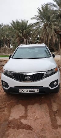 سورنتو ٢٤٠٠ • ٢٠١٣ • ٧راكب