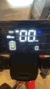 السلام عليكم دراجه شحن 5بطاريات نضيفه جداً 4سرع 99تايرات جدد دراجه كل نقص مابيهه دبلات اشاير هورن كله شغال سله شاحنه اصليه 60Vالسعر 275مكان بغداد الامين الثانيه 

***********
