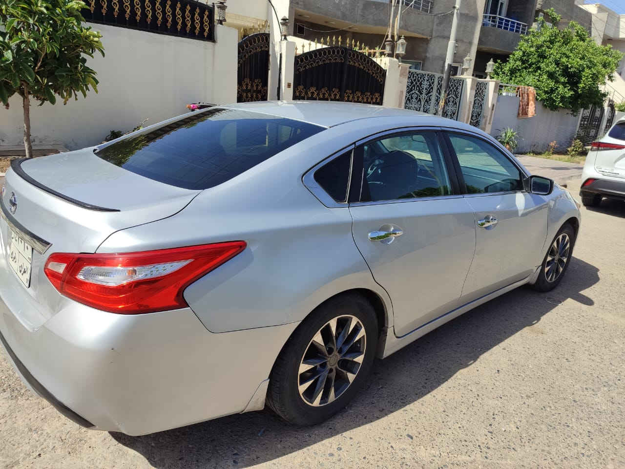 نيسان التما 2017 رقم دهوك مواصفات S  بصمة شغال ويل كب محرك 2.5 4 سلندر و باقي المواصفات المعروفة كير محرك صدر تبريد كهربائيات كله شغال بشرط 

الضرر 3 قطع صبغ  بوند و جاملغ امامي و سقف( السقف مصبوغ بدون حادث )   بدون دواخل و ايرباك ما طاك صور الضرر مرفقة بالمنشور سنوية منتهية غرامات 16 ورقة تخصم من السعر شرط التحويل  ماشية 175 الف ميل رقم الشاصي 1N4AL3AP7HN307064

السعر 105 ورقة و بيها مجال 

العنوان دهوك   موبايل كورك ***********     اسيا ***********
