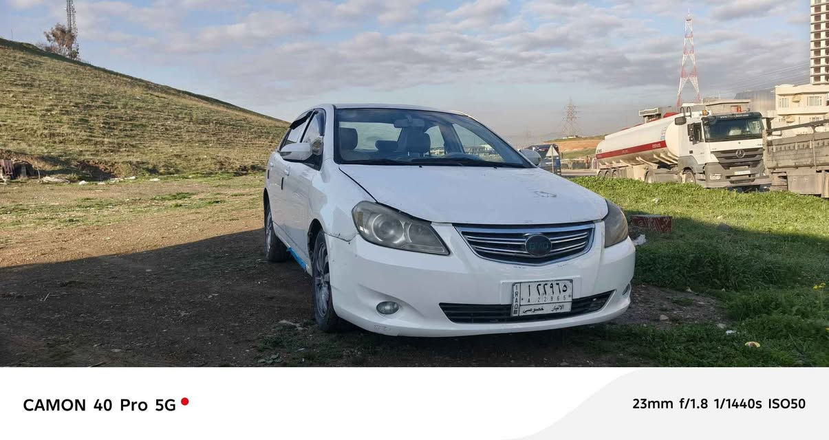 گێرو مەکینەی تازە گۆڕاوە بە صەنی بە شەرت
سەنەۆی اصڵی
سڵاید
قفڵ مەرکەزی
سکان فولیوم 
جام کارەبا
سەیارەیەکی مەزبوتو بێ کێشەیە. 
***********٥
***********
ئەوە ڕەقەمی خاوەنیی     لە سلێمانییە  سیعری  ٣٦ گەڵا Singapore
