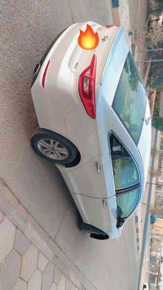 البيع فقط موديل 2016 اصل سياره نضيفه جدا كير مكينه مكفول حداده تخم 100%100تدفئه تبريد جديد حادث بنيد فقط والباقي مكفول كفاله عامه السعر 117بيه مجال قليل اتصل على رقم ***********
