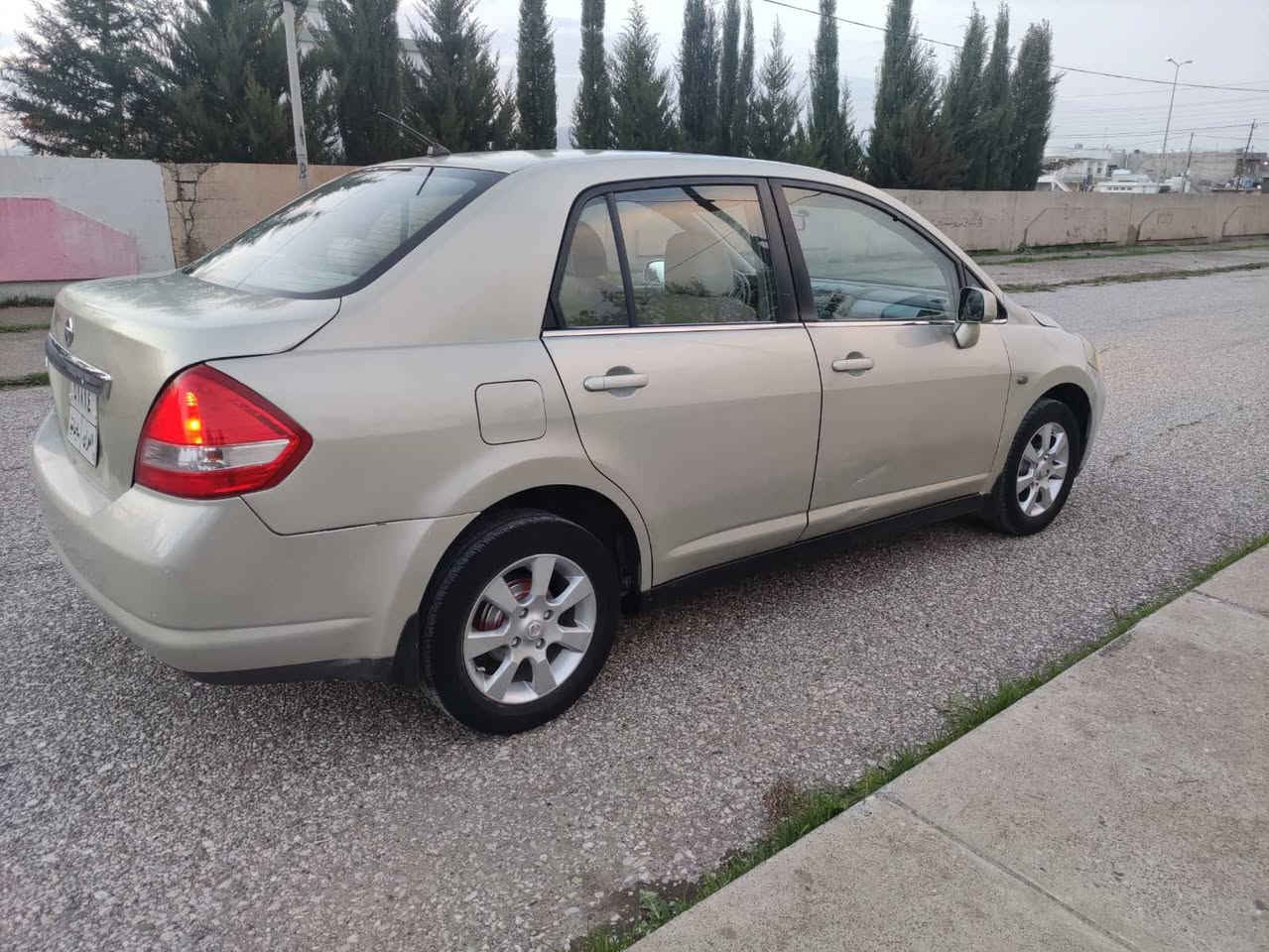 *********** کۆڕەک***********نــیسان تـیدایـابانی چـوارجام کارەبایەمـۆدێل 2007گـێڕئـۆتۆماتــیک سـەنەوی تازەتەوابوەژینگەی دراوە وەکالەش دەکەم سێ پارچەوپەڵەیەک بۆیاخی هەیەبێ ناوگرتن پێشۆی قرچیکی بەسیتی هەیە کاڵ بونەوەشی نیەچوارتاوویلی لۆکی لەژێرەپێشودوای تازەداگیراوەزۆرتندوتۆڵەوتەقەوڕەقەی نیە مەکینەوگێڕی بەشەرت مەکینەی نەکراوەتۆزۆرپاکەویەکهەزارمە سروفینە ماڵی دۆستەسیعری 72گەڵا تکایە جوابی کۆمێنتونامەنادەمۆمشتەری تێل،بکە شوێن هەڵبجەی تازە؟ ***********کۆڕک*********** السليمانية, العراق
