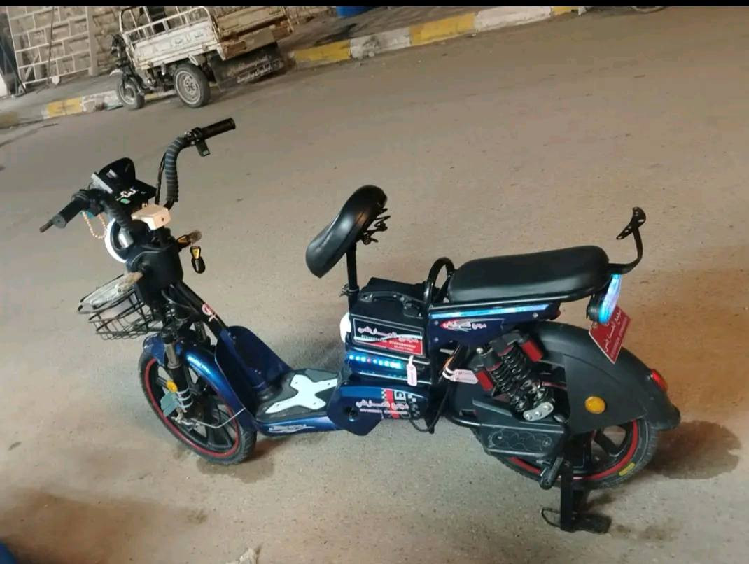 السلام عليكم دراجه شحن للبيع كامله اي نقص ما بيها تجي وتفحص السعر350وبيها مجال المكان قضاء النصر رقم صاحب الدراجه  ***********
