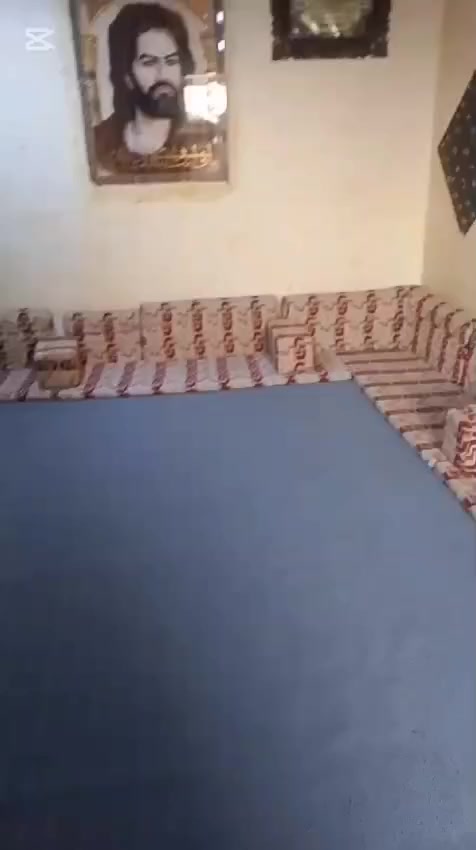 حواسم مضمون للبيع ركن يحتوي على غرفتين وصالة ومطبخ وسعره 11 وبي مجال في الشمالية شارع الرازي خلف ساحة نادي الزبير... ***********
