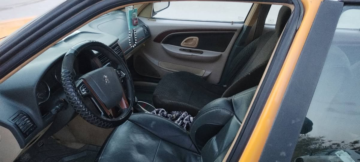 السلام عليكم للبيع بيجو بارص مديل 2018 سياره جديده معنه الكلمه جاهزه من كلشي ومناقصهه برغي مكينه كير بل باكيت تخم تأيرات جديد صدر جديد تبريد تدفئه شاشه تحكم ستيرن صفحتين تبريد شاشه منضومه زنون شمسي ايسوي اليل نهار  مكان بغداد السعر 33 الرقم ***********
