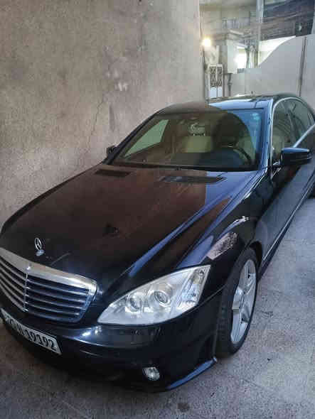 السلام عليكم مرسيدس بنز موديل 2007 محرك ستة سلندر باب طويلة السيارة فول رقم سليمانية بسمي بيها ثلاثة قطع تبديل ومصبوغات بيع او مراوس حسب القناعة العنوان بغداد ***********
