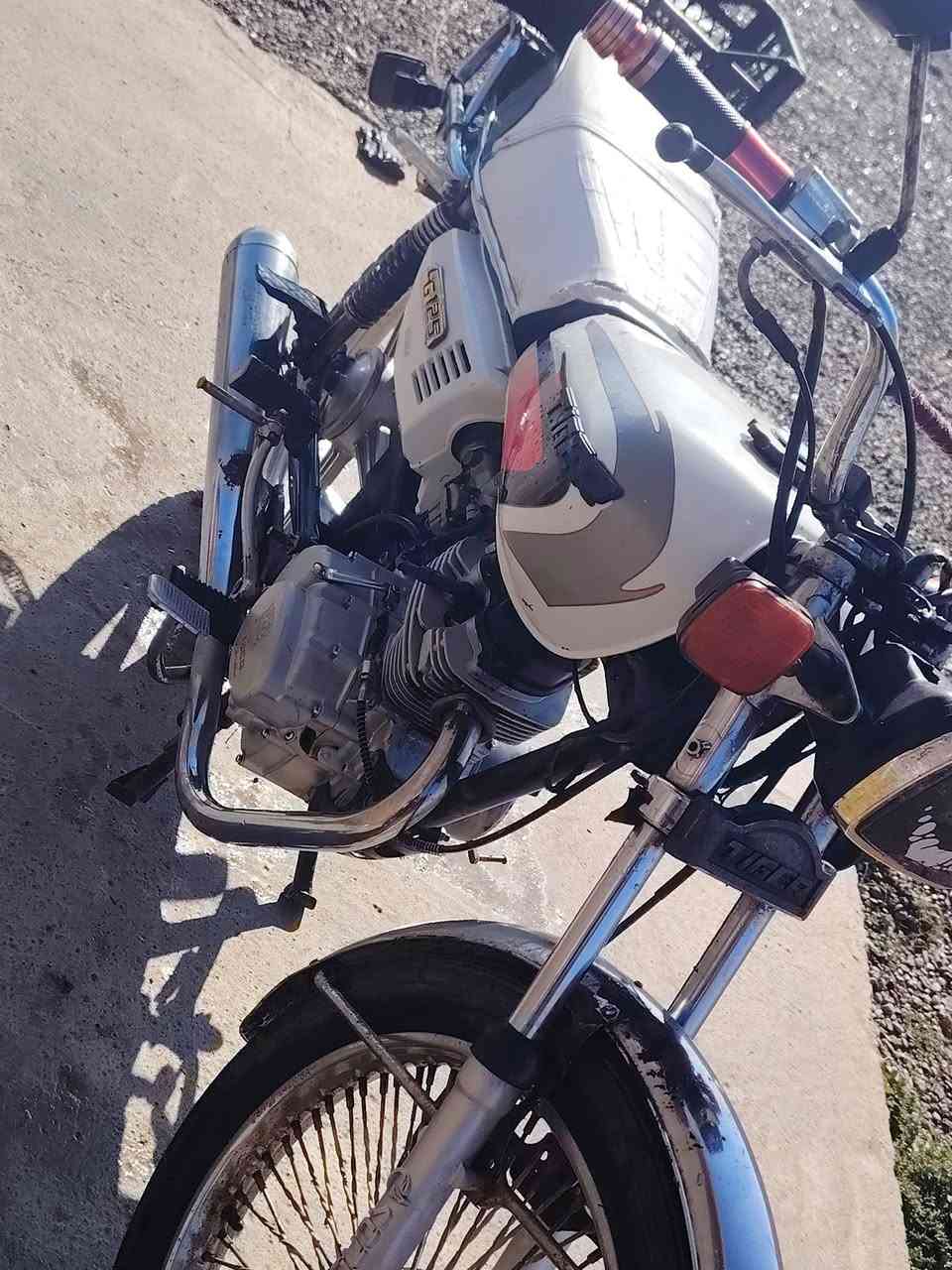 السلام عليكم ورحمة الله وبركاته ماطور للبيع او مراوس ب ايفون ***********
