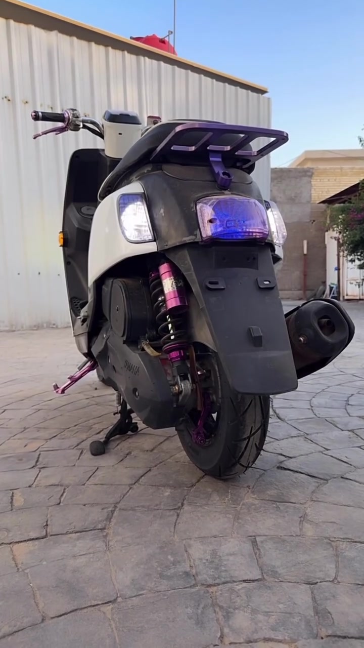 السلام عليكم 💟
ماكس بوليس للبيع 
مكفوله كفاله عامه 
دراجة متعوب عليها 
الي يدور فكريات يطلع كبل بلا زحمه 
مكاني بغداد الاعظمية 💜


**إذا كنت صاحب هذا الإعلان وتريد حذفه لأي سبب، رجاءا أرسل رسالة إلى الدعم الفني**