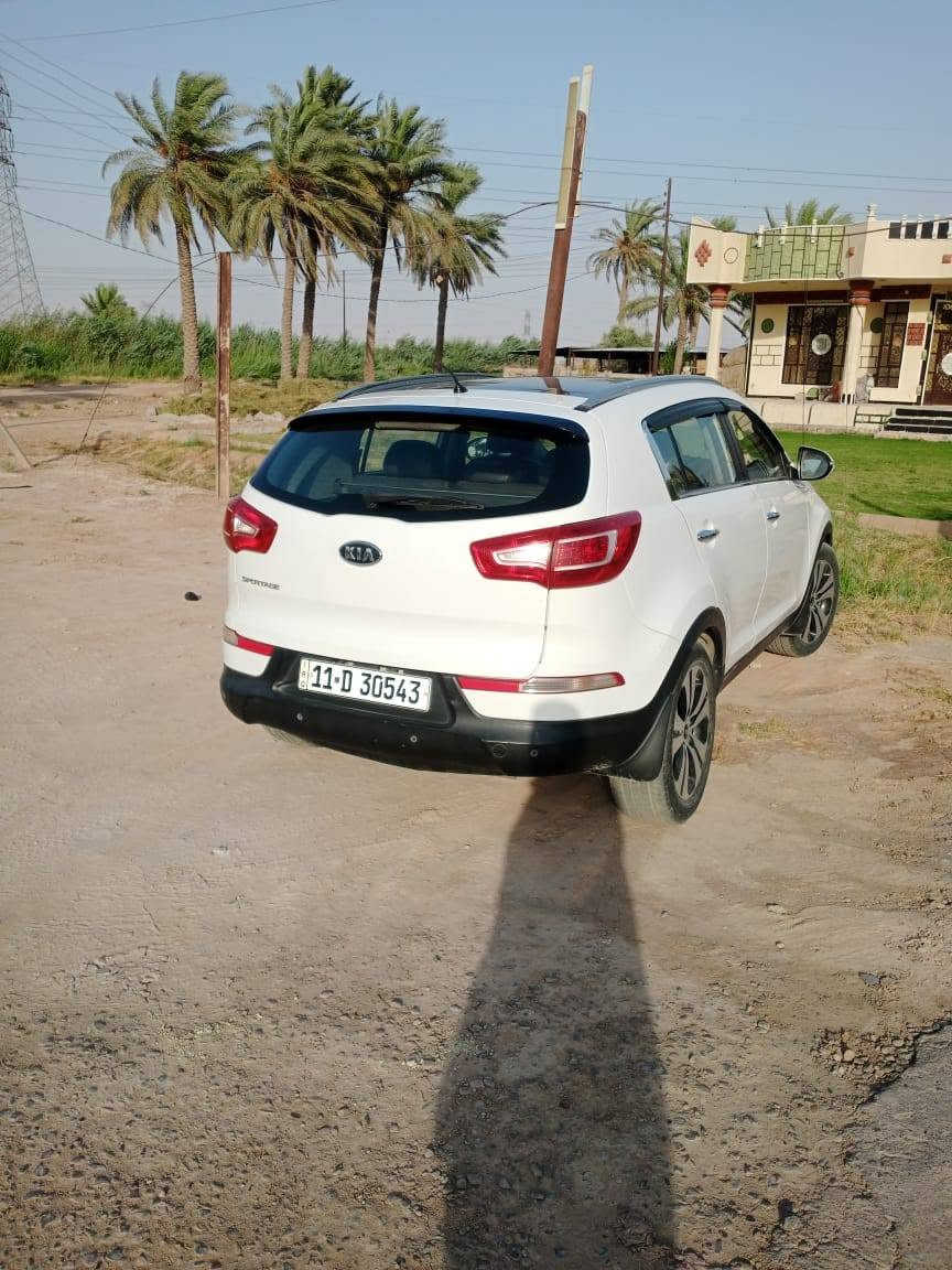 السلام عليكم 
كيا سبورتج ٢٠١١ خليجي بسمي بغداد 
رقم انكليزي سونار بيهة بس جاملق امامي 
سيارة جاهزه ومكفوله مكينة وكير كفالة 
*********** السعر ١٣٥ $
