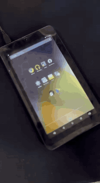 السلام عليكم
ايباد أندرويد بعده جديد 
ذاكرته ٨ جيجابايت 
سعره ٥٥ الف و بي مجال 
 للاستفسار اكثر الإتصال ع الرقم 
***********
