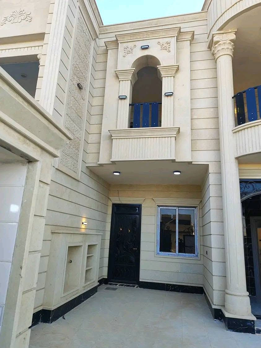 🏠 للبيع🏠 
#تكريت/ #الديوم (ال 14 الف)
#بصف شارع🛣️ 60 الرئيسي 
#مساحـــة300متر 
(#طابقين)
#وجه 10متر
#نزال 30متر
#شارع 15متر 
( #محتويات الدار)
#واجهه حجر حلان+ غرف نوم عدد5+صحيات عدد 5+ سحب مودرن جبس بورد +ابواب خشب تركي+ أرضية بورسلين +منظومات كامله.. غاز .وكاميرات .وجزامات. شبابيك المنيوم +كراج سيارات مع حديقه 
#صدة البيت ع كركوك شروق الشمس 
#السعر بالفيديو 
للأستفسار***********
