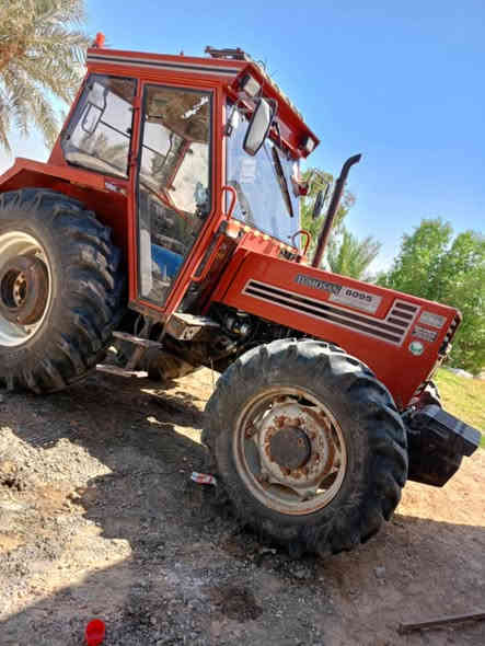 السلام عليكم مكينه تومسان للبيع موديل 13
تخم تاير نضيف كلش
كهربائات كامله
مكينه محرك مفتوح كير اكسل مكفول لا ثكل ولا يفلت
المكينه رقم شمالي وسنويته ساقطه كير بصفحه جاهزه
رقم التلفون ‏‪***********‬‏
