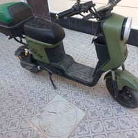عندي دراجه شحن للبيع R9  *خمس بطاريات  *اربع سرعات  *شاشه اعطال  *بلوت...
