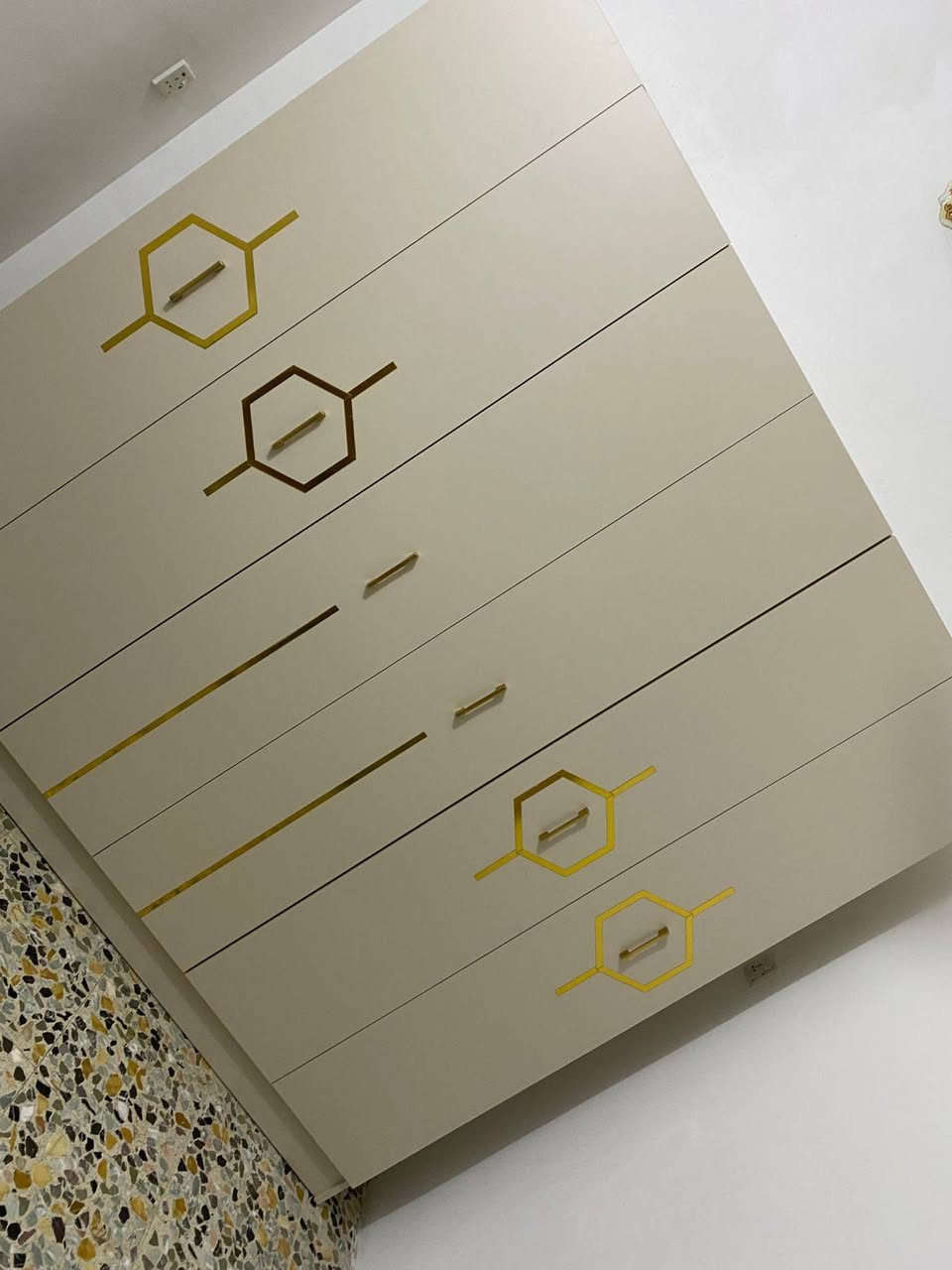 غرفة نوم تركي استعمال قليل
جديدة ٥ قطع 
مكان سريدات
سعر ٥٠٠بيها مجال


**إذا كنت صاحب هذا الإعلان وتريد حذفه لأي سبب، رجاءا أرسل رسالة إلى الدعم الفني**