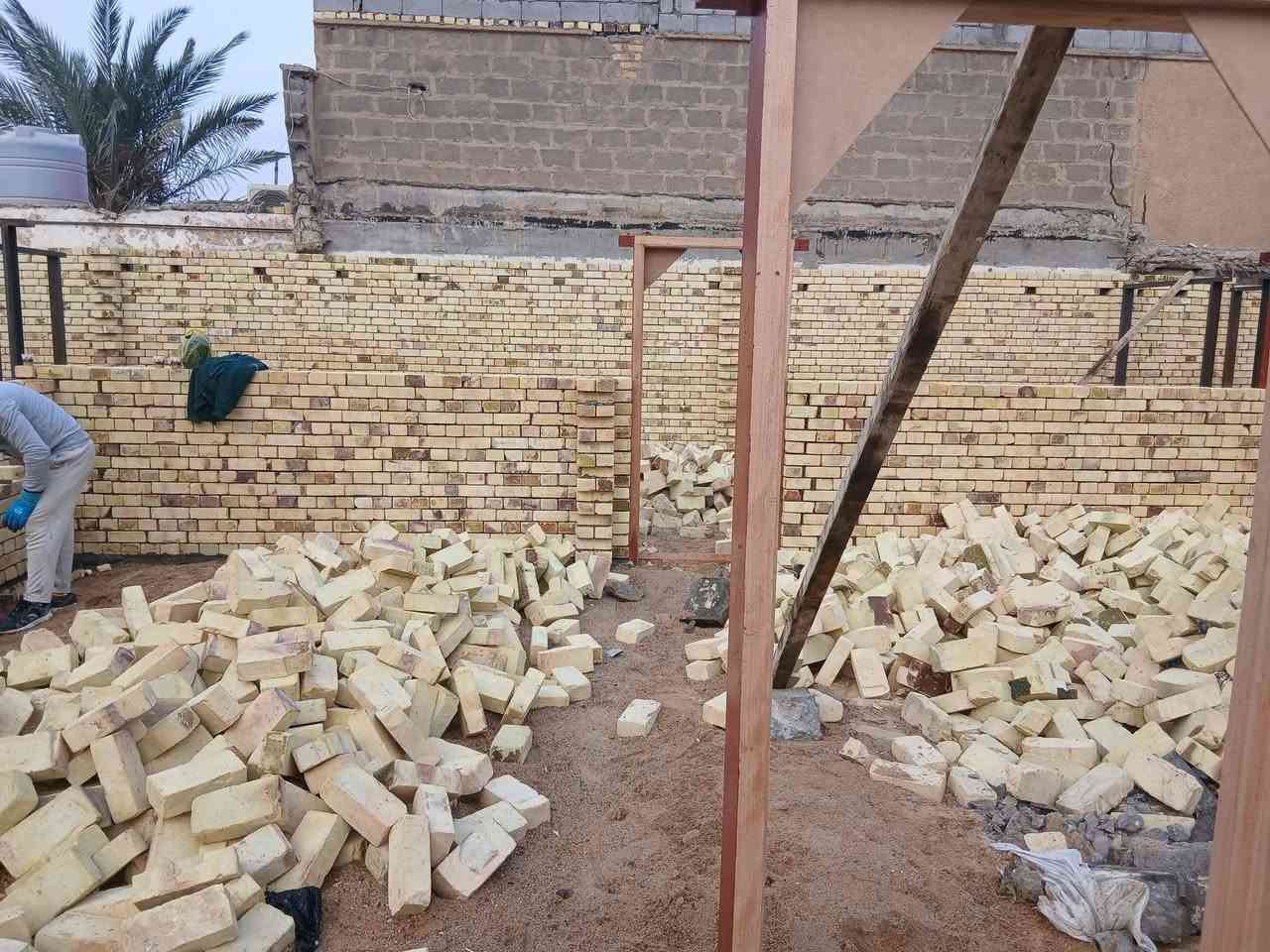 ابو علي خلفه بناء طابوك الزبير
***********
