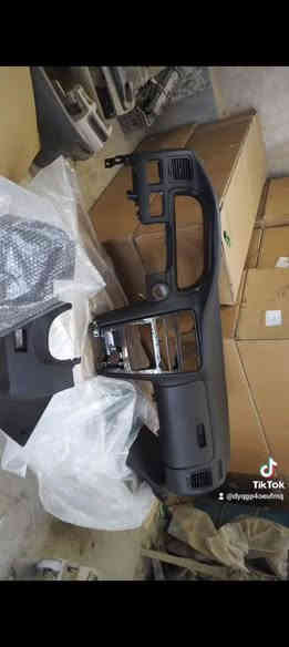 سلام عليكم كماليات وبيع وتحوير   مري اشاره وترحيب للملكه وراس ثورفلات و زرع حاجب لكزز ولد مخفي ازرق للمازدات  وتقسيم مرايه جهة اليمين من الماطور بدون برغي ولرايه ميه  بلميه للماجسته وشاهينه ولملكه وتحويرانواع الشبابيك للملكه وراس الثور فلات والبطه وبيع وتركيب بدالة اللايتات وماسحات يسره بلادي للملكه وراس ثور وبيع وتركيب الحايه ودوس وسبايدرات وبيع وتركيب الاريلات الأمامي والخلفي وبيع وتركيب جميع العلامات الضوئيه بيد ابوحيدر النجفي ***********بداية صناعي النجف مقابل مجمع محمدشبع يوجدتوصيل جميع المحافظات وبخدمة الطيبين
