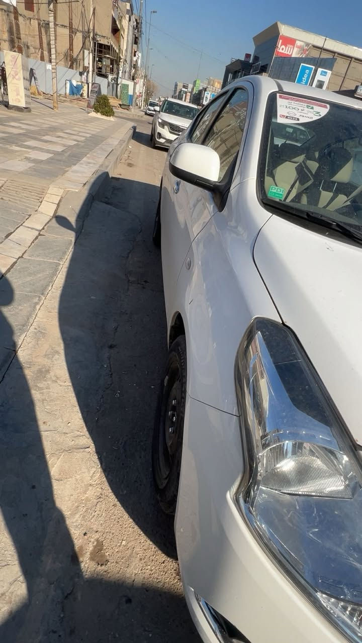 سلام عليكم للبيع نيسان صني هندي موديل ٢٤ استفسار اكثر اتصل على الرقم ***********
