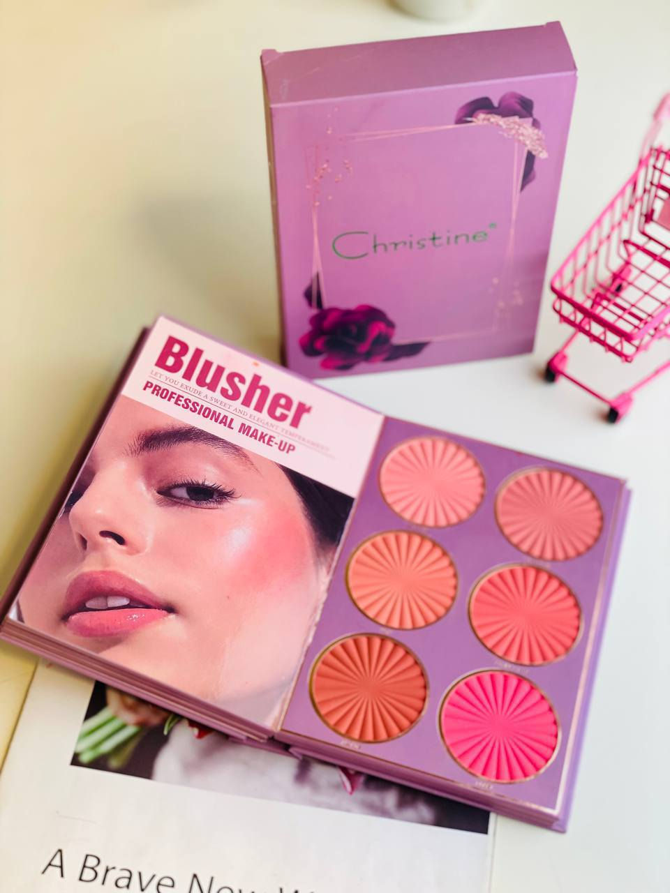 باليت كرستين الجديد ( دفتر الاحلام )  خماسي 
يتكون من 24 لون آي شدو
ومن 24 لون حمر يجننون 
و 6 تدرجات اضاءة هايلايتر
و 6 تدرجات بلاشر
و كونتور ، باودر حواجب
الاصلي 
للطلب والاستفسار خاص 
متوفر خدمة توصيل


**إذا كنت صاحب هذا الإعلان وتريد حذفه لأي سبب، رجاءا أرسل رسالة إلى الدعم الفني**