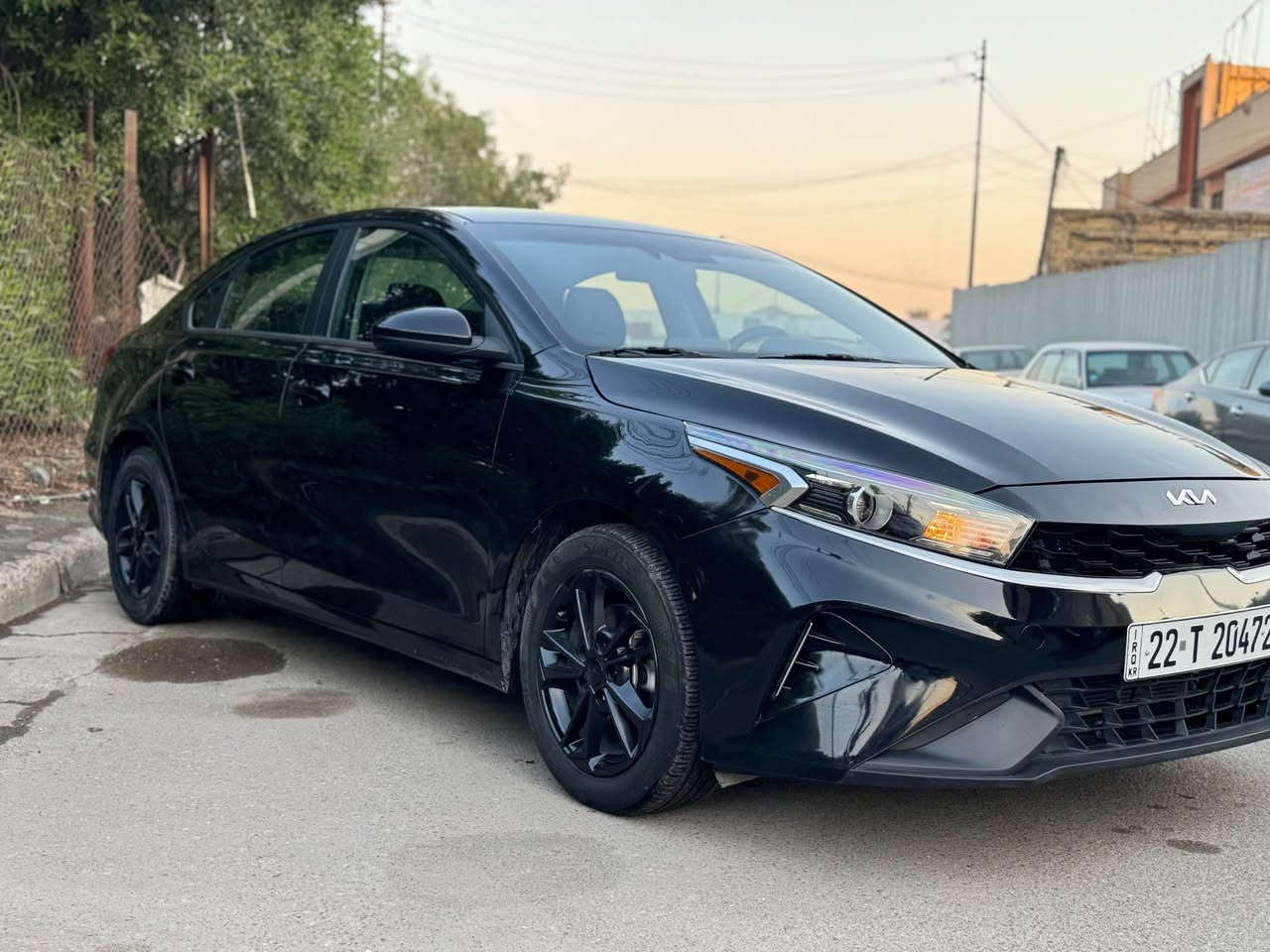 سلام عليكم 
للبيع كيا فورتي 2024 ترقيم جديد 
مكانها بغداد 
شراي يتصل *********** 
مكينه 2000 دوش 
مواصفات اعتياديه 
ماشيه 40 
السياره جديده كلش وبدون ايرباك 
بدون دواخل بيها فقط بنيد مبدل
سعر 152 بغداد, العراق
