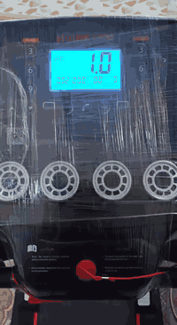 جهاز جري  للبيع بعده جديد مستخدم ايام قليله
جبلي
قياس نبض القلب
سرعات
دهن القايش اوتماتيك
بلاتوث 
هواي مواصفات بي
بي جهاز تكسير الشحوم بعدني ما شاده ويا بعده بالكارتون
السعر 350
للاستفسار الاتصال ***********
