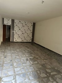 بيت للبيع في حي القاهره نزله جسر البنوك موقع مميز مطل عل شارع العام مس...
