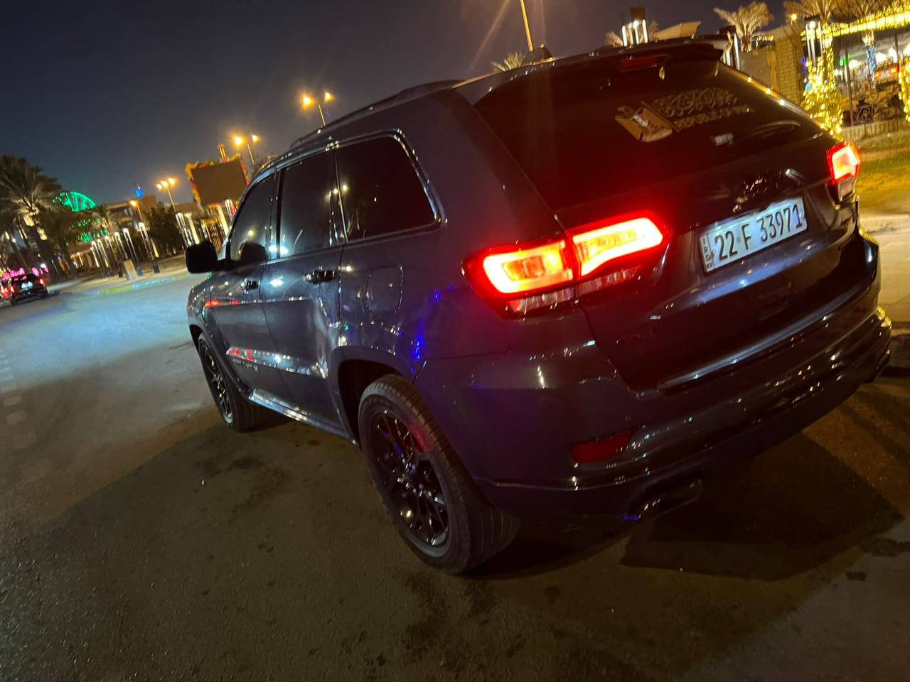 سلام عليكم جيب 2021 عليها تضليل ٨٠٪؜ وبيها سنويه تضليل  فول كير محرك مكفول مواصفات المتدد بلاص لون بحري مميزز سياره جديده   مكاني بغداد سياره ماشيه. ٥٩ mi فقط 
سياره مكينه ٥٧٠٠ سياره كلين كلين اهنا بلعراق صار بيها طخه كلش بسيط ع كد شبر بلجاملغ وسونار  موجود سياره بيها اهواي موصفات ما اعرفهم رايدها ٢٧٥ وبيها مجال 
رقمي ***********
