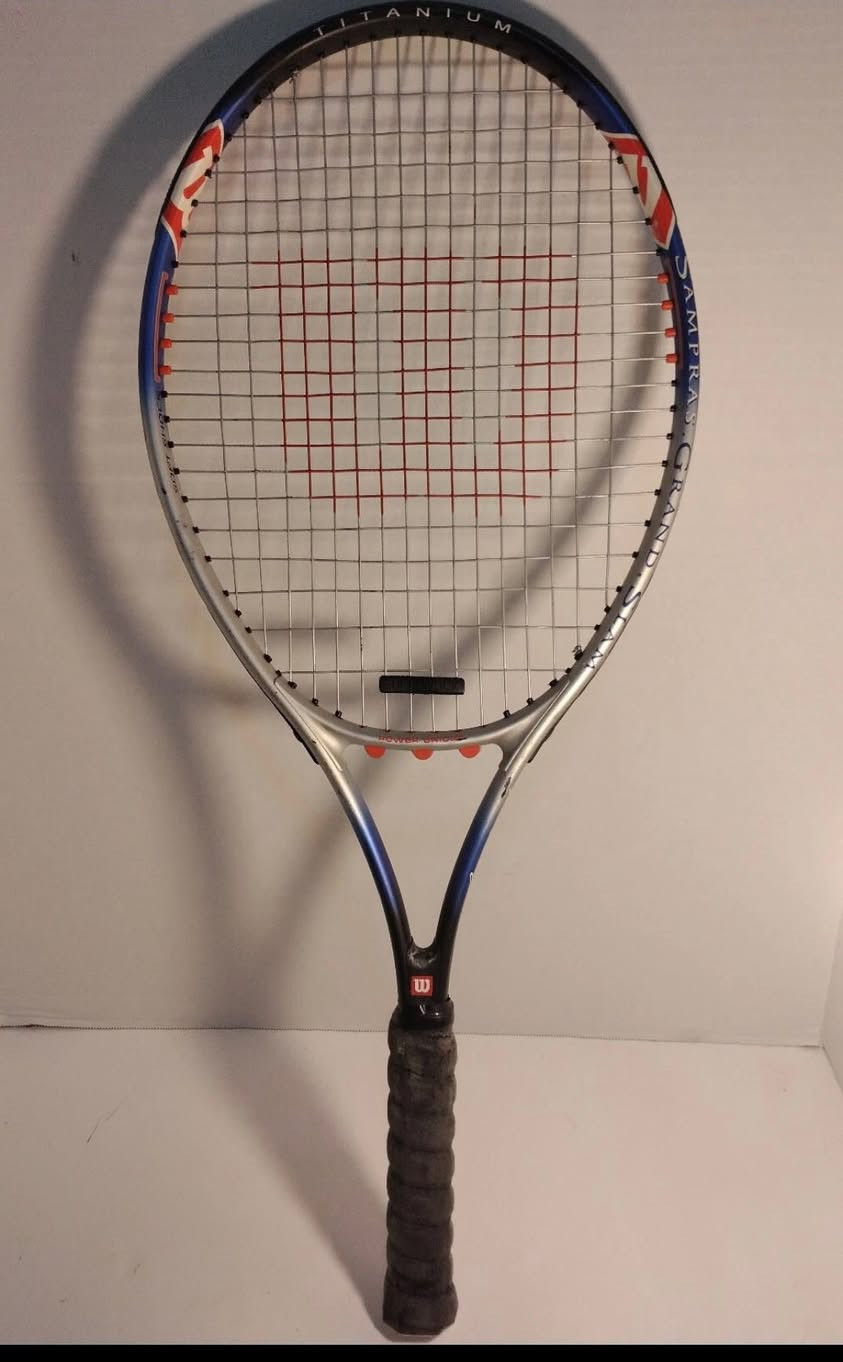 مضرب تنس من طراز Wilson Pete Sampras Grand Slam يتميز بإطار من التيتانيوم وتصميم أزرق وفضي.


**إذا كنت صاحب هذا الإعلان وتريد حذفه لأي سبب، رجاءا أرسل رسالة إلى الدعم الفني**