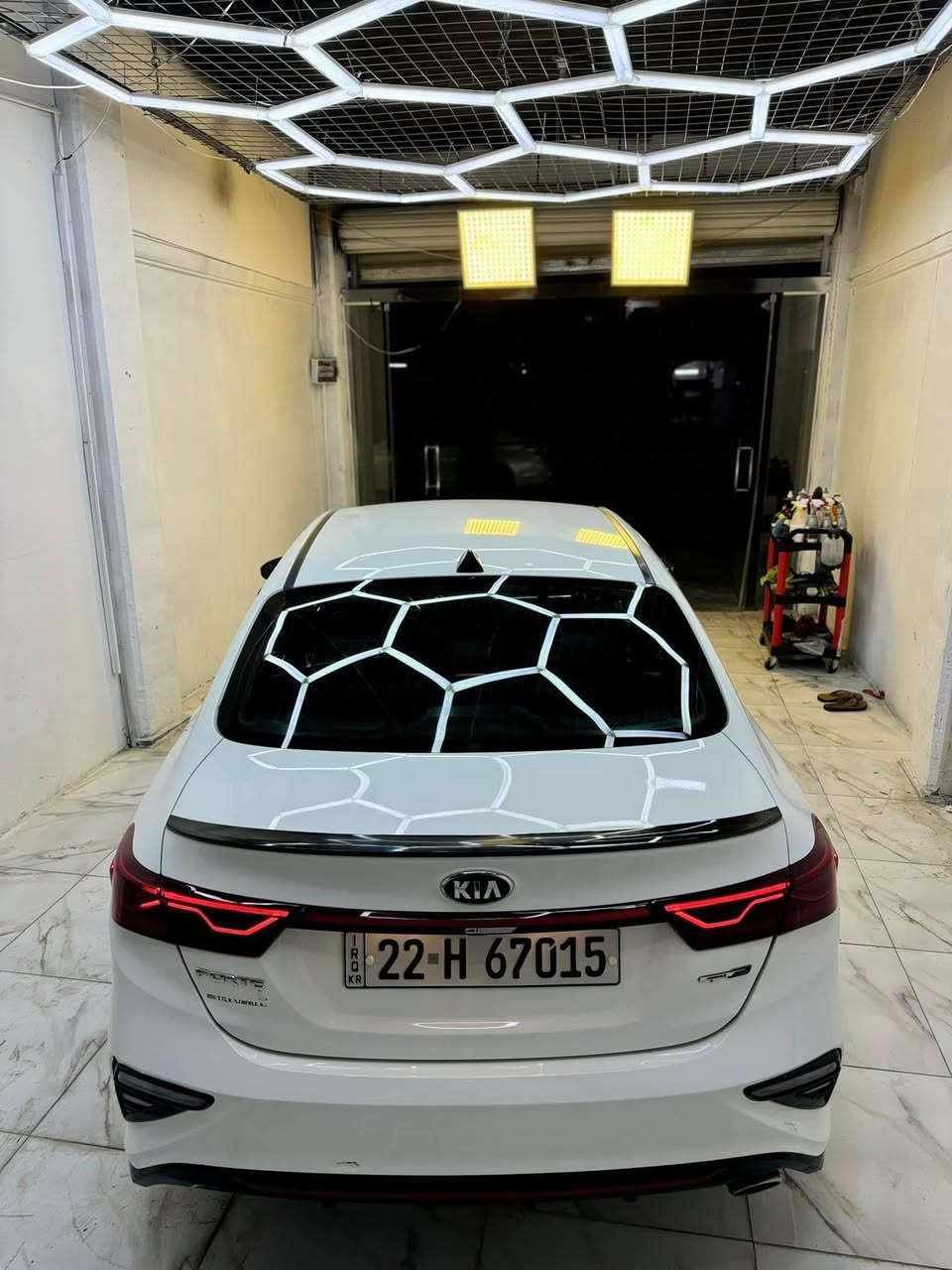 كيا فورتي  GTline موديل 2020 🖤
رقم أربيل الدولي

محرك 2000 دوش المرغوب

كير اي تي 

بصمة تشغيل + بصمة بيبان + بصمة صندوق

ويل كب حجم 17

لايتات زنون بلادي 

لدات امامية + لدات خلفية 

مري لون اسود + اشاير بالمري 

انارة ترحيب عند الاقتراب من السيارة 

كشنات جلد مطعمة بأحمر مختومة بشعار ال GT line

جنطة ذكية تفتح عند الاقتراب 

رادارات امامية وخلفية وجانبية 

توقف ذاتي 

تحديد مسار 

مانع انزلاق 

ستيرن حرف D مختوم بختم الـ GTline

شاشة كبيرة حجم كامره دواره

شاحن واير ليس

ثلاث وضعيات قيادة (smart - normal - sport)

مثبت سرعة 

تحكم استيرن جهتين

سبايدر خلفي اسود 

السيارة حادثها جاملغ وباب جهة السكن صبغ فقط بدون ايرباك  باب بدون السيارة جديدة تخم تاير صدر ع البلاد سنوية لل 2026 شرط التحويل 

مگان السيارة ***********

السعر 143
