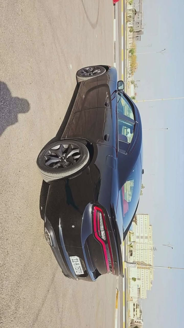 سلام عليكم سياره نوع جارجر موديل 2018 سياره جاهزه كير ومكينه وحداديه وتخم تاير وتبريد  وتدفئه كله مكفول بسمي تحويل مباشر مكاني كربلاء السعر  163  فول مواصفات واحد على واحد***********
